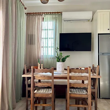 Apartahotel Sk Studios&apartments 4*